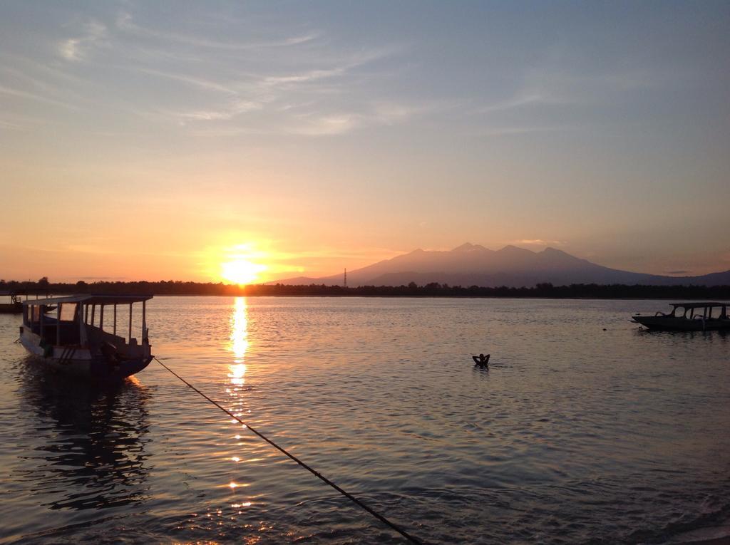 Three Little Birds Homestay Gili Trawangan Exterior photo
