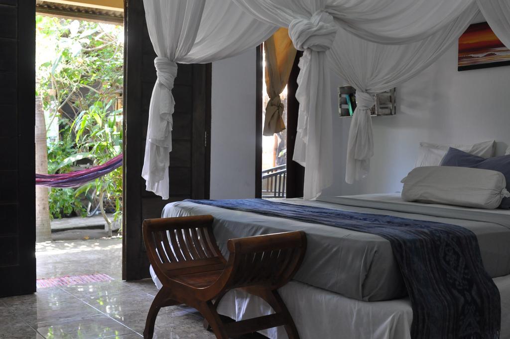 Three Little Birds Homestay Gili Trawangan Exterior photo